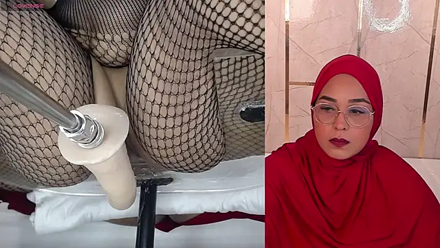 BBWHijab online show from October 13, 2025, 5:20 am