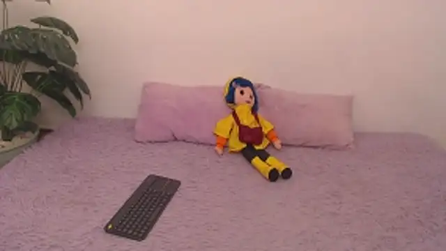 wet valery online show from April 21, 2026, 2:03 am
