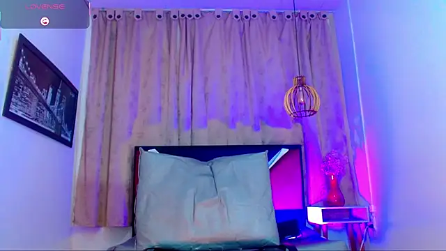 Snapshot of alexsandra_kiss chatting on June 23, 2026, 11:30 am alexsandra kiss online show from June 23, 2026, 11:30 am