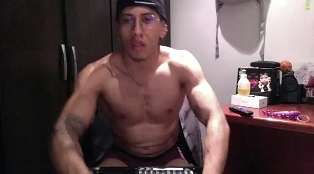 Thiago Happy online show from March 9, 2025, 5:00 am