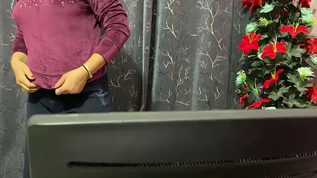 Eeraa  online show from February 12, 2026, 2:33 am