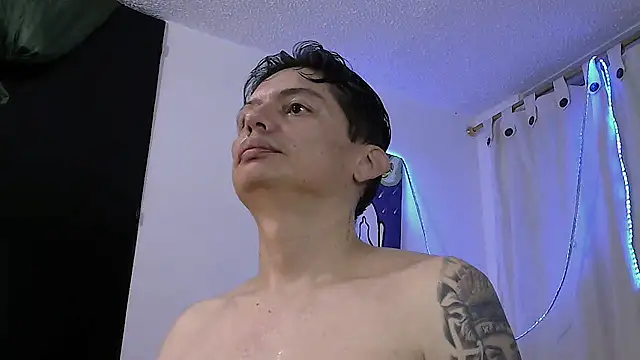 Eiocho122 online show from February 4, 2026, 1:00 am