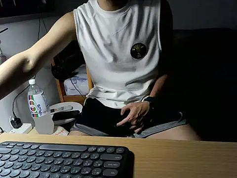 mak mark92 online show from October 19, 2025, 5:59 pm