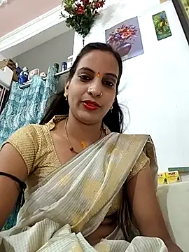 Snapshot of Hotty-Nidhi chatting on July 17, 2026, 6:10 am Hotty-Nidhi online show from July 17, 2026, 6:10 am