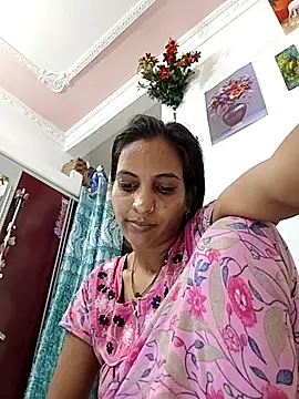 Hotty-Nidhi online show from May 30, 2026, 6:42 am