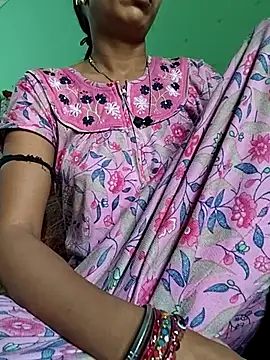 Hotty-Nidhi online show from March 4, 2026, 3:03 am