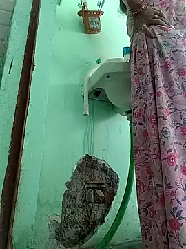 Hotty-Nidhi online show from March 1, 2026, 2:44 am