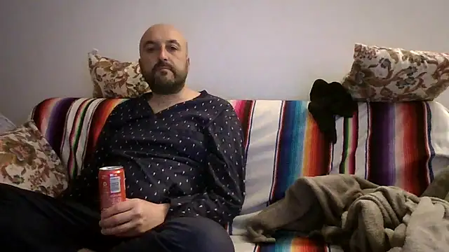 maxxxio12 online show from April 15, 2026, 7:18 pm