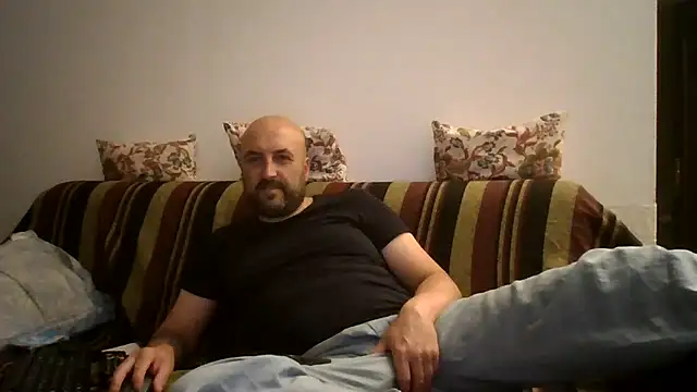 maxxxio12 online show from June 4, 2026, 7:18 pm