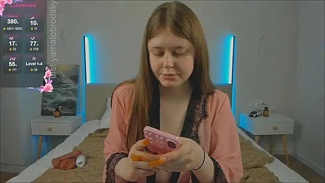 YamatoBrodsky online show from October 17, 2025, 7:04 pm