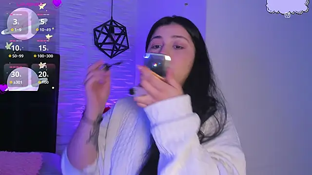 Melody Black  online show from December 17, 2025, 8:47 pm