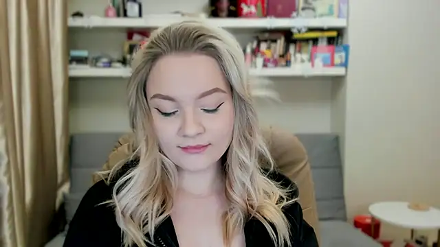 Kara Smith  online show from February 19, 2026, 11:23 pm