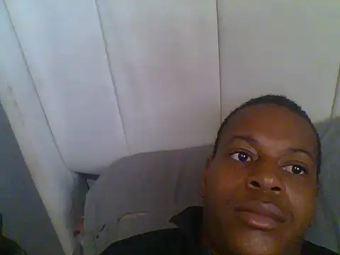 Snapshot of SageInsulin chatting on October 11, 2025, 5:19 am SageInsulin online show from October 11, 2025, 5:19 am