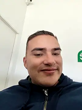 Andy-rtg online show from April 7, 2026, 3:25 pm