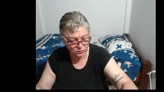 Olgahunder online show from February 22, 2026, 8:43 pm