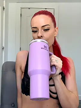 FariBanxOfficial online show from September 12, 2025, 11:10 am