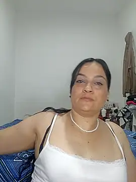 Snapshot of megan_milf79 chatting on March 15, 2026, 12:39 am megan milf79 online show from March 15, 2026, 12:39 am