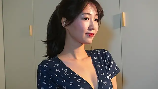 SeulBi online show from March 11, 2025, 4:18 pm