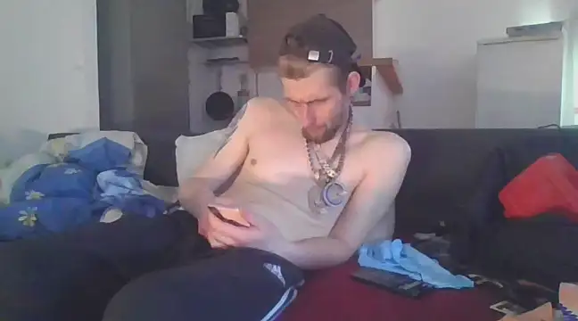 Snapshot of ThePython666 chatting on March 17, 2025, 10:49 am ThePython666 online show from March 17, 2025, 10:49 am