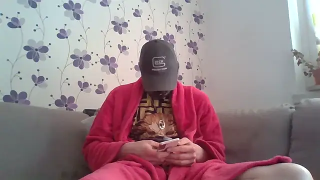 Snapshot of ThePython666 chatting on March 14, 2025, 12:18 pm ThePython666 online show from March 14, 2025, 12:18 pm