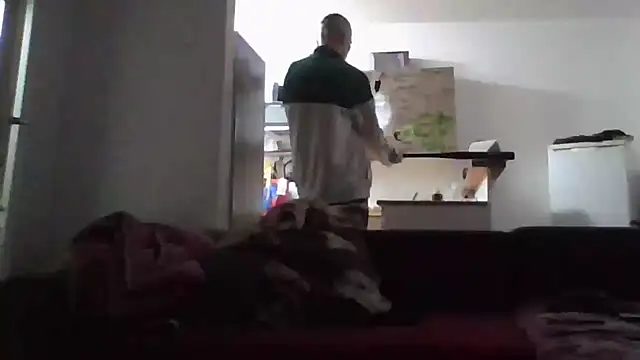 Snapshot of ThePython666 chatting on November 17, 2025, 5:06 pm ThePython666 online show from November 17, 2025, 5:06 pm