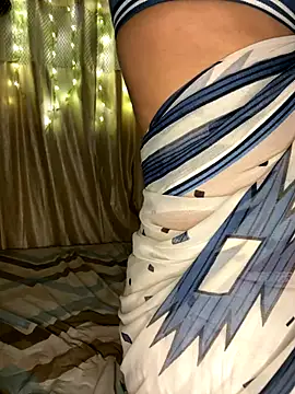 lustyindiancouple online show from October 7, 2025, 3:46 pm