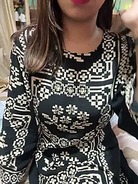 Snapshot of lustyindiancouple chatting on February 19, 2026, 9:45 pm lustyindiancouple online show from February 19, 2026, 9:45 pm