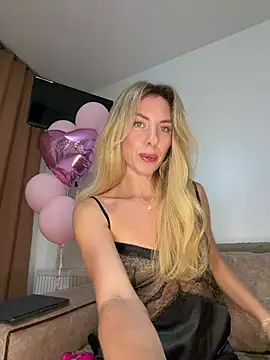 VelvetVabe online show from July 11, 2026, 7:36 pm
