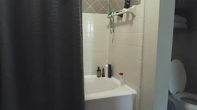 Snapshot of whowantsacreampie chatting on October 7, 2025, 2:29 pm whowantsacreampie online show from October 7, 2025, 2:29 pm