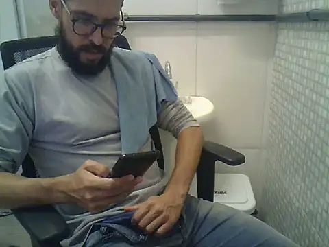 pdasgyn online show from May 27, 2026, 2:46 pm