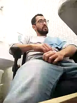 Snapshot of pdasgyn chatting on March 20, 2026, 3:02 pm pdasgyn online show from March 20, 2026, 3:02 pm