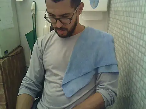 Snapshot of pdasgyn chatting on March 4, 2026, 1:19 pm pdasgyn online show from March 4, 2026, 1:19 pm