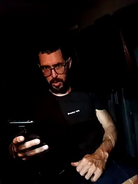 Snapshot of pdasgyn chatting on March 28, 2026, 4:46 am pdasgyn online show from March 28, 2026, 4:46 am