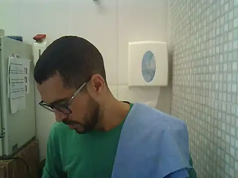 pdasgyn online show from September 23, 2025, 12:01 pm