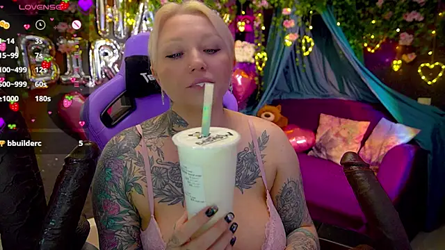 BlackedBarbie online show from June 18, 2026, 2:44 pm