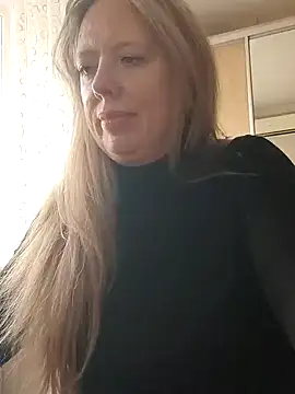 Irina3718 online show from October 3, 2025, 9:55 am