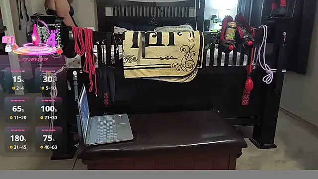 KinkyBratandDaddy online show from October 4, 2025, 2:57 am