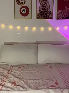 PaulaMarin online show from October 3, 2025, 2:15 am