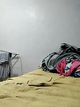 crazyweelove online show from March 18, 2025, 10:48 pm