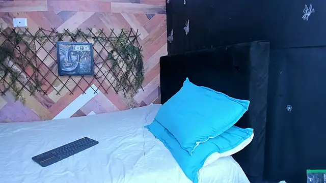 EmilyandChristianTattoos online show from September 12, 2025, 10:42 pm