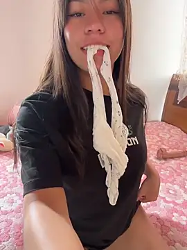 -Selene- online show from June 20, 2026, 5:51 pm