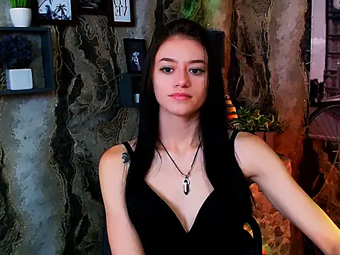 LanaTey online show from September 13, 2025, 11:10 am