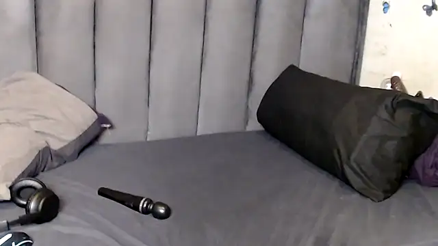 LustyDeziree1 online show from February 3, 2026, 4:10 am