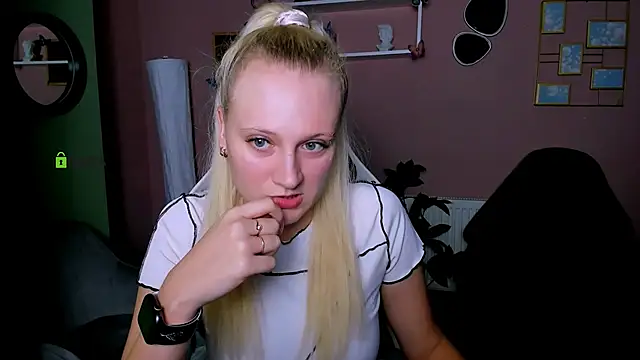 madam uliis online show from November 27, 2025, 2:17 pm