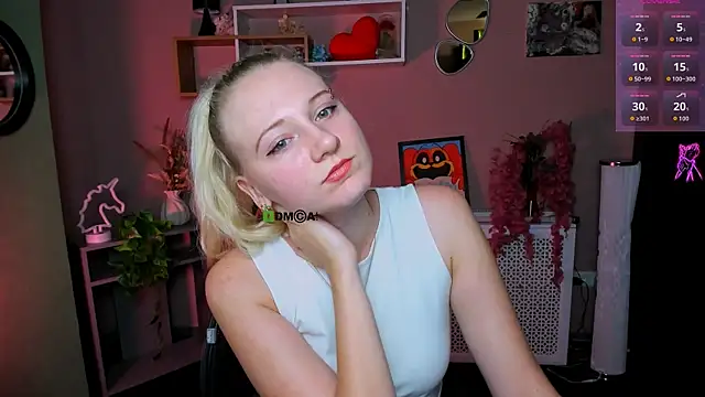 Snapshot of madam_uliis chatting on July 31, 2026, 8:14 am madam uliis online show from July 31, 2026, 8:14 am