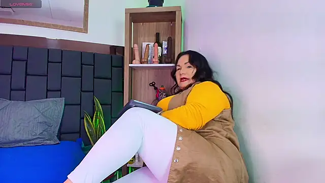 EllenaBoobs  online show from June 10, 2026, 3:30 am