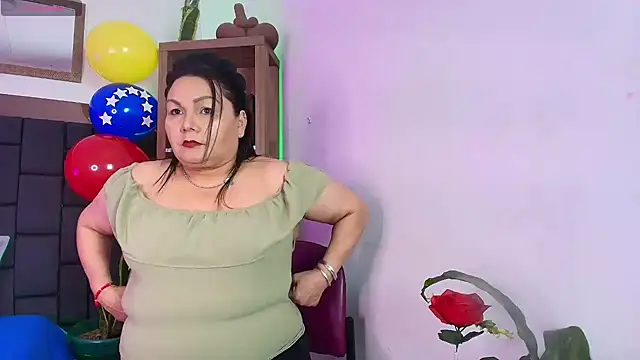 EllenaBoobs  online show from July 9, 2026, 4:02 am