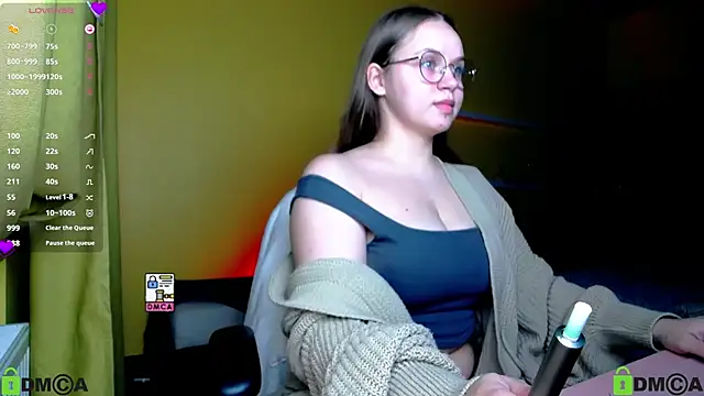 Lilysweet13 online show from October 26, 2025, 1:33 pm