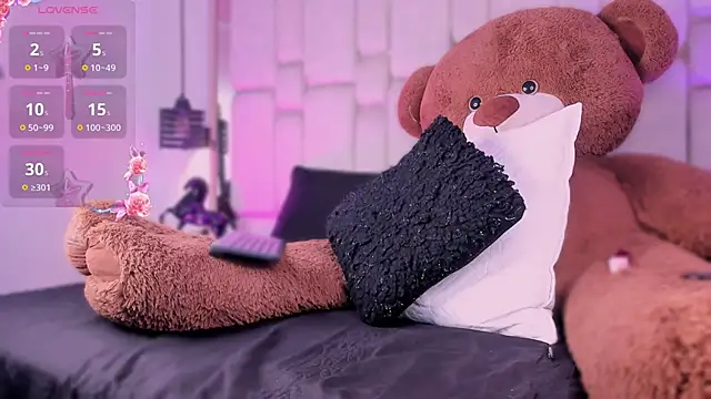 Daia Ortiz online show from November 8, 2025, 10:24 pm