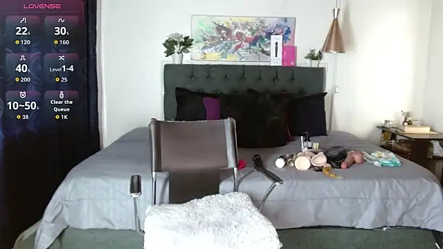 mia velvet1 online show from October 5, 2025, 2:08 pm